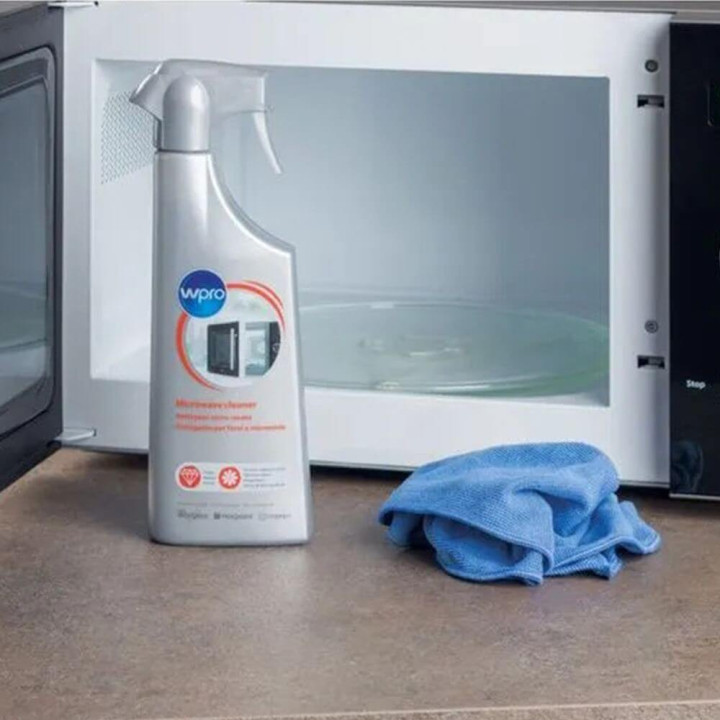 Detergente igienizzante per forni microonde WPRO 484000008424